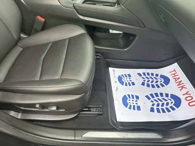 Certified 2024 Cadillac XT5 Luxury w/ LPO, Floor Liner Package AWD/4WD image 19