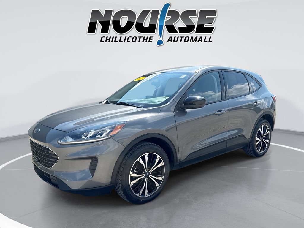Used 2022 Ford Escape SE w/ SE Sport Appearance Package AWD/4WD image 1