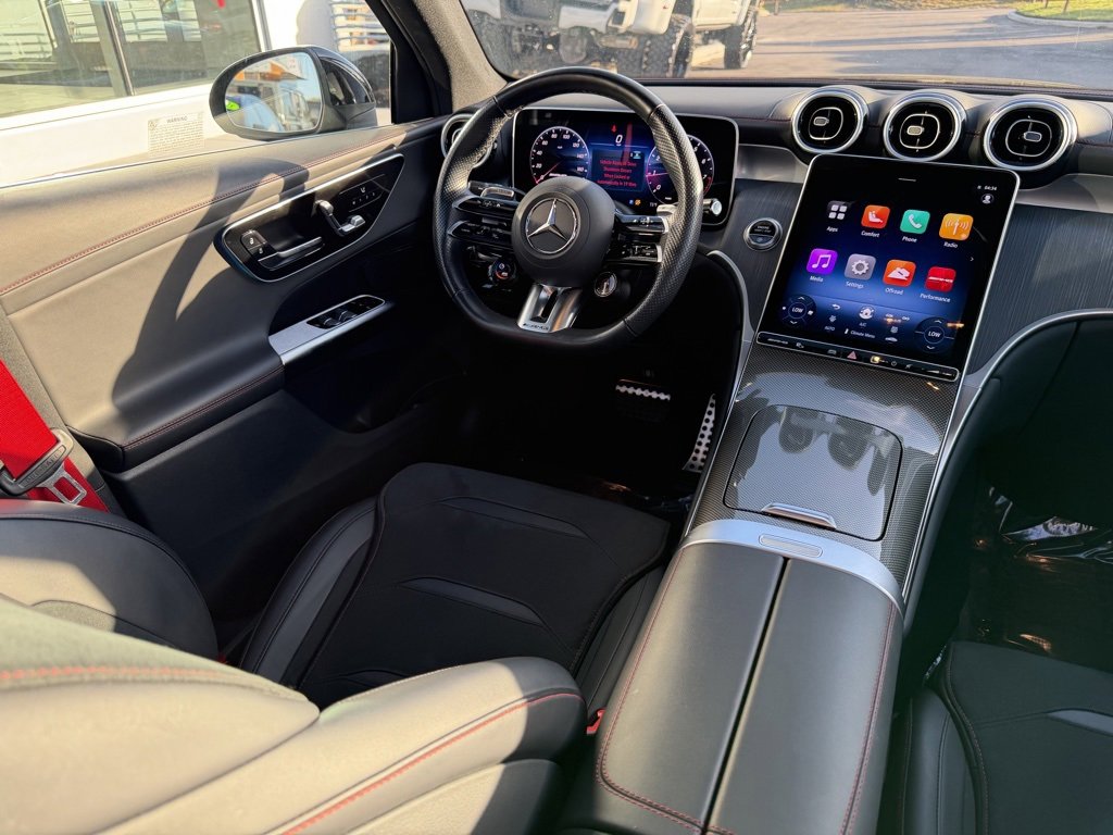 Used 2025 Mercedes-Benz GLC 43 AMG 4MATIC image 33