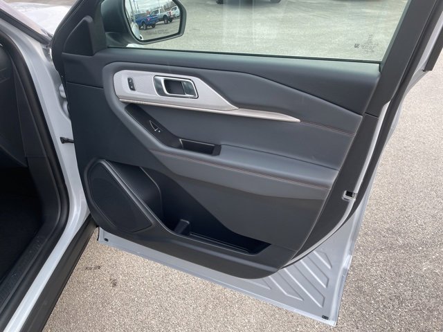 New 2026 Ford Explorer Active image 45