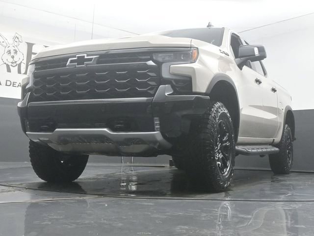 New 2026 Chevrolet Silverado 1500 ZR2 w/ Dark Appearance Package AWD/4WD image 4
