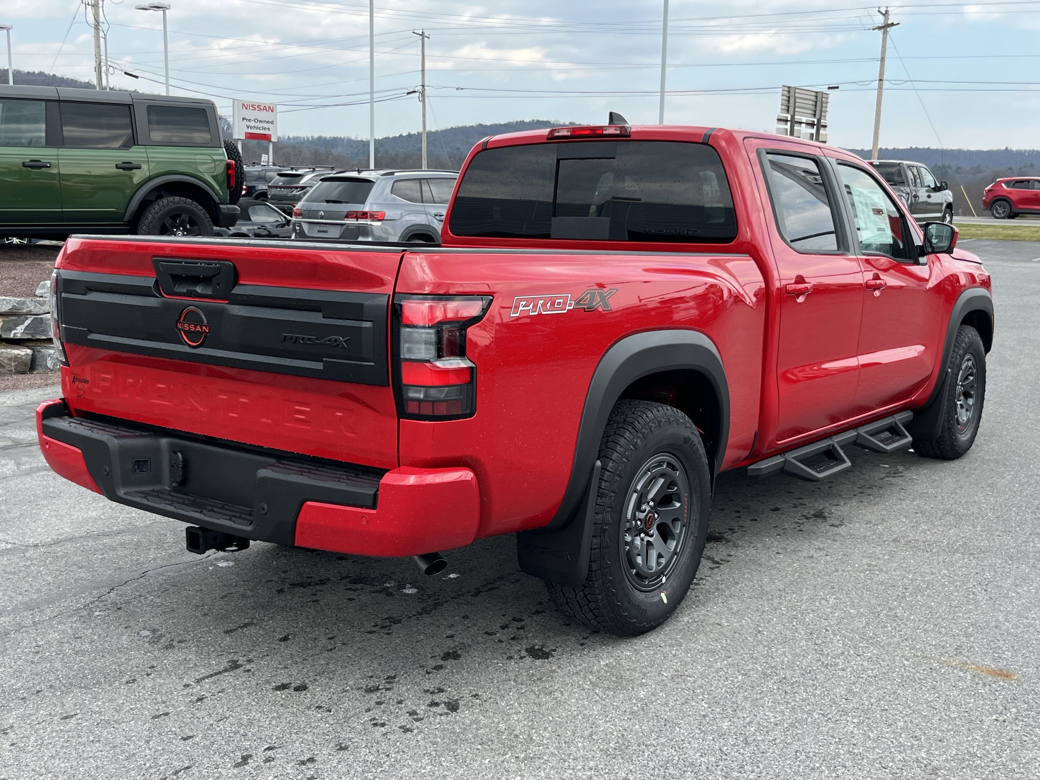 New 2026 Nissan Frontier PRO-4X w/ Pro Premium Package AWD/4WD image 2