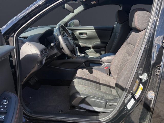 Used 2025 Honda HR-V Sport image 9
