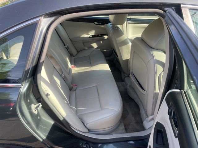 Used 2015 Chevrolet Impala LTZ FWD image 33