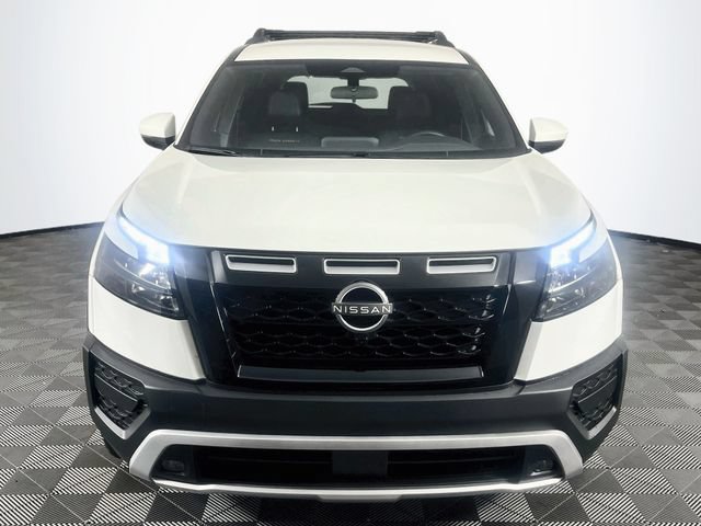 Used 2025 Nissan Pathfinder Rock Creek AWD/4WD image 3