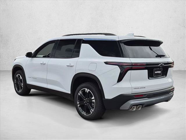 New 2027 Chevrolet Traverse LT w/ Sun and Wheel Package FWD image 9