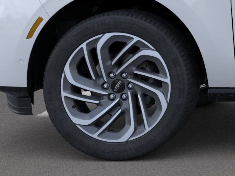 New 2025 Lincoln Navigator Reserve AWD/4WD image 19