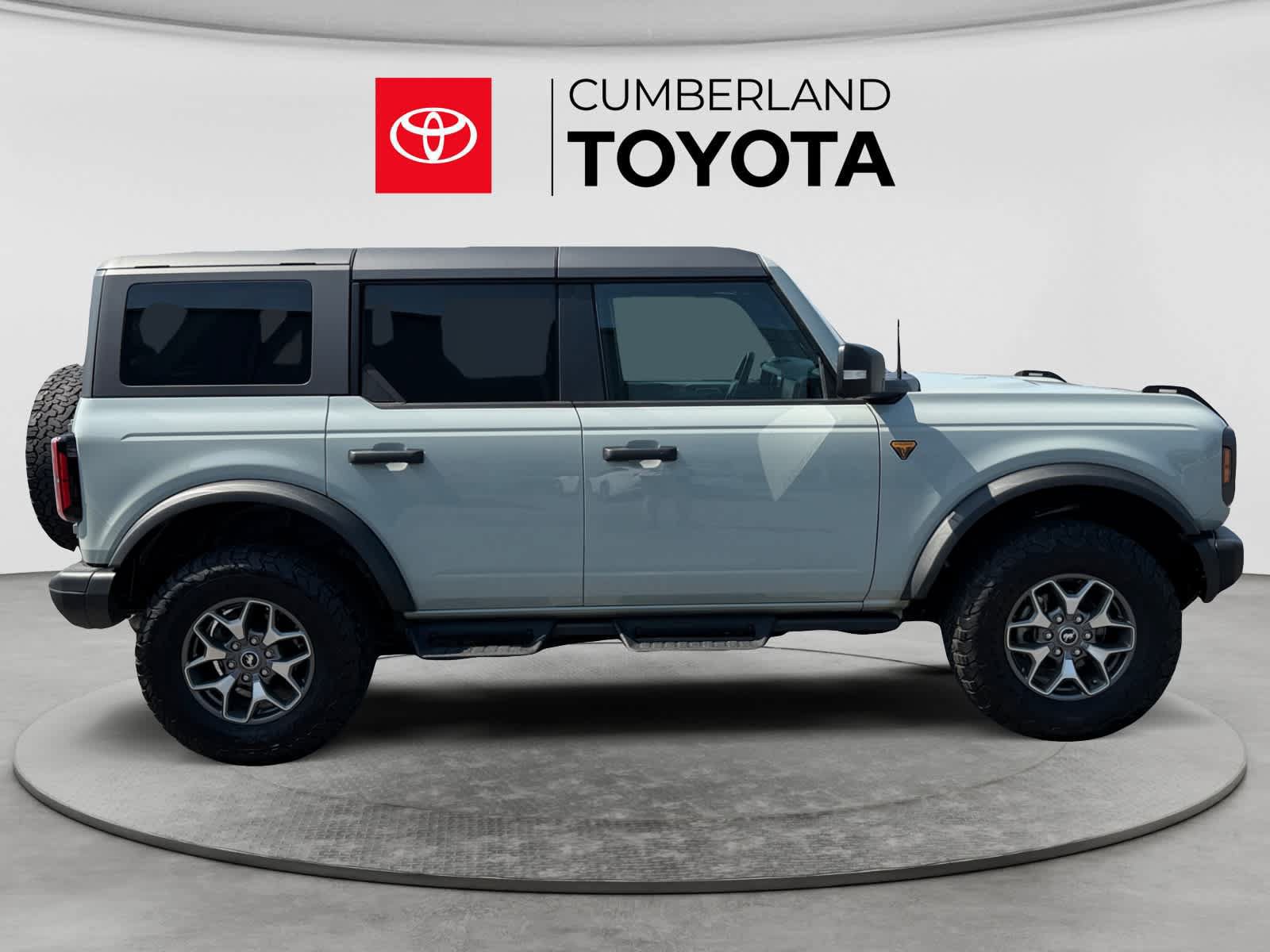 Used 2023 Ford Bronco Badlands AWD/4WD image 6