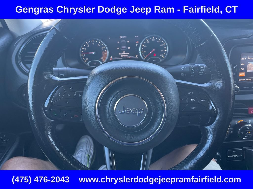 Used 2017 Jeep Renegade Altitude AWD/4WD image 46