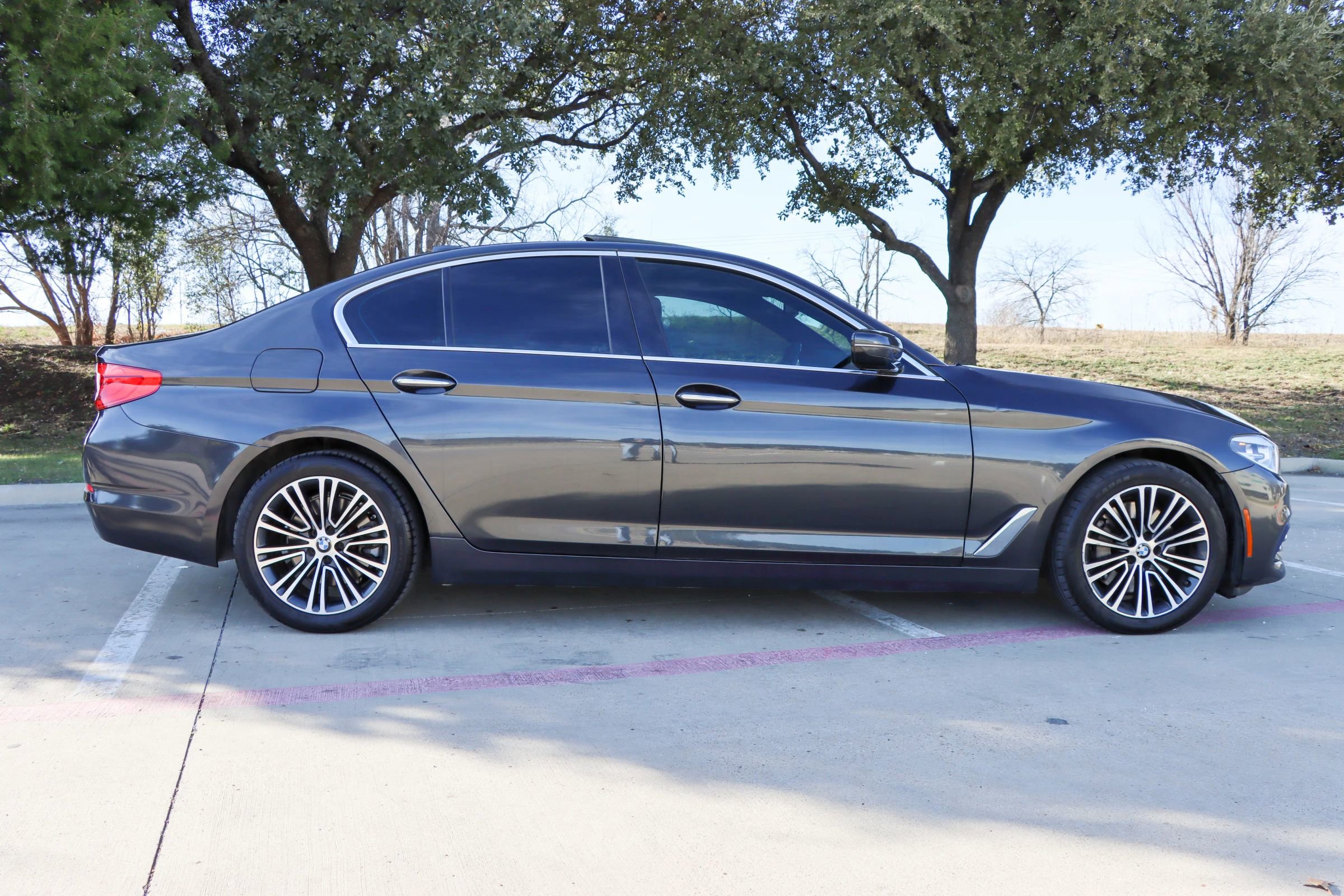Used 2018 BMW 530i xDrive image 8