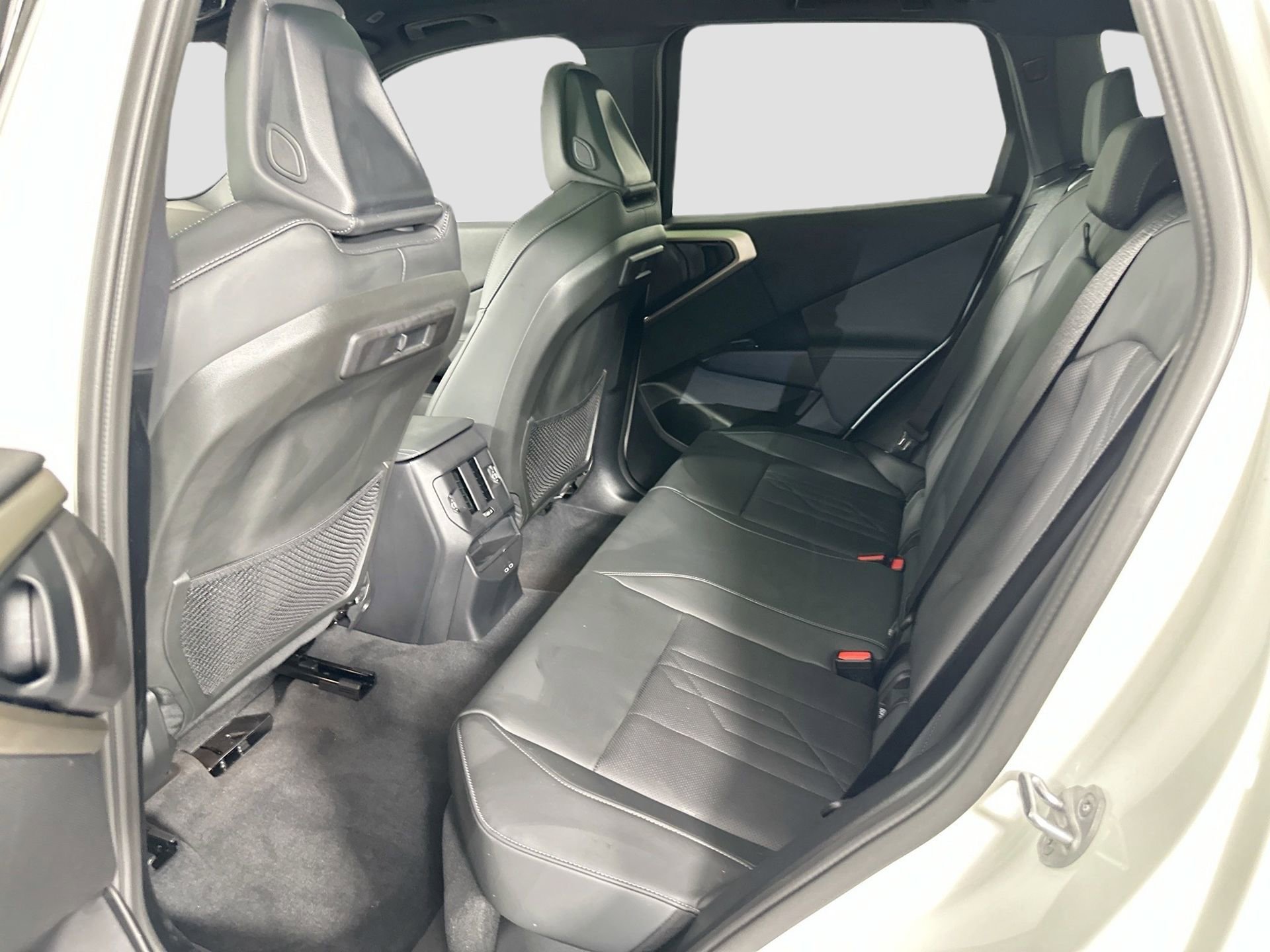 Certified 2025 BMW X3 xDrive30i w/ Convenience Package image 23