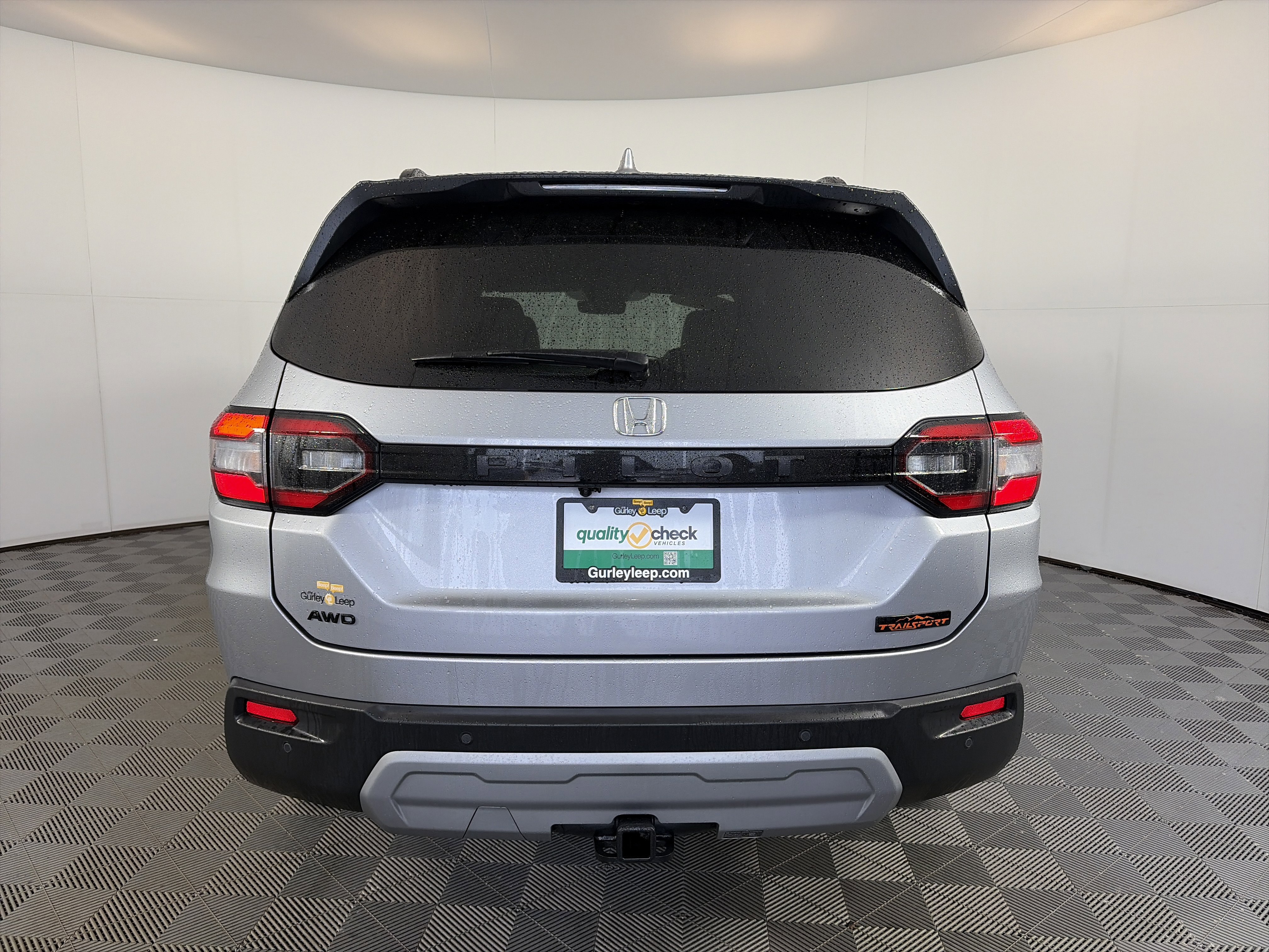 Used 2025 Honda Pilot TrailSport image 5