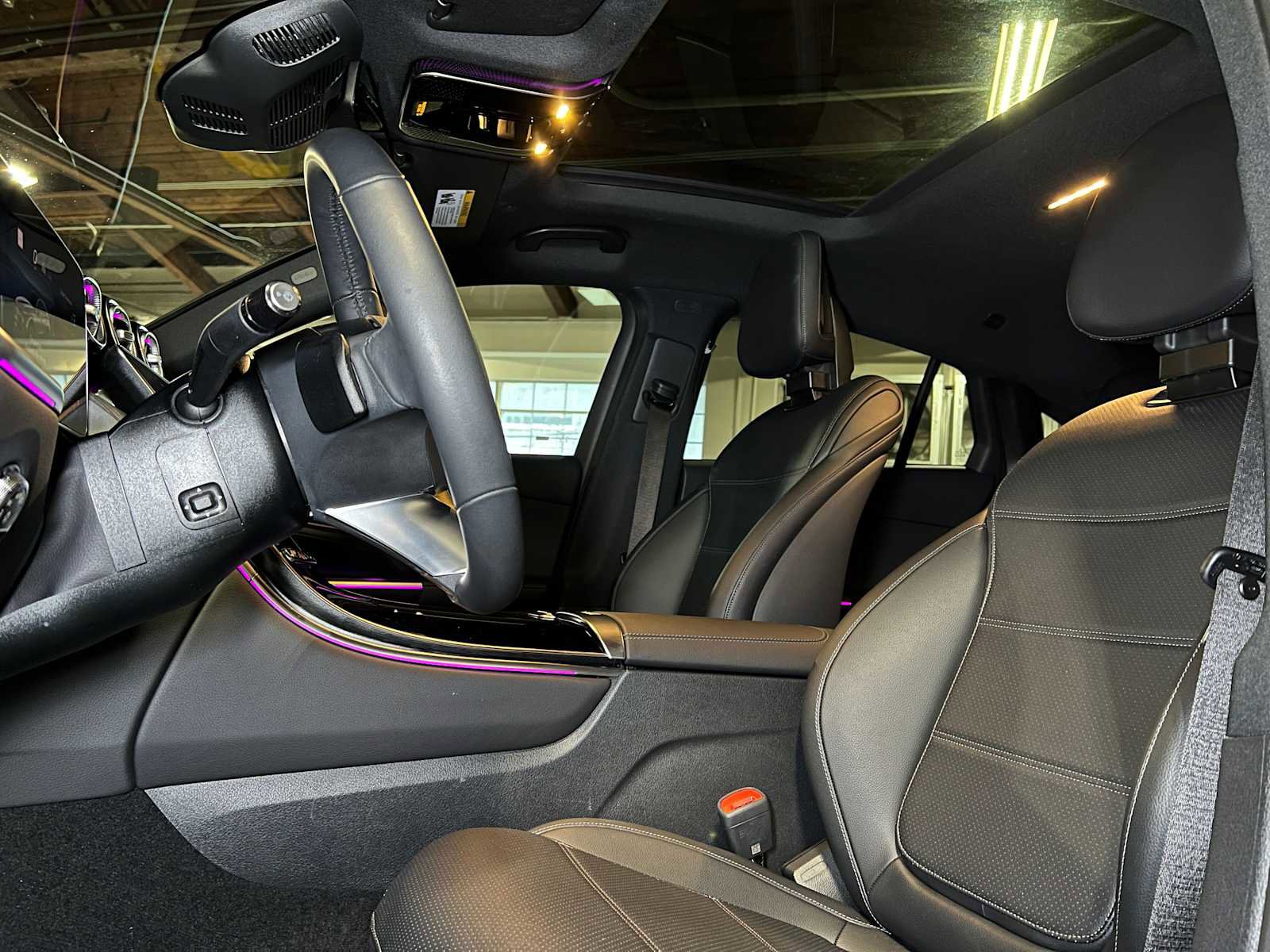 Certified 2025 Mercedes-Benz GLC 300 4MATIC image 22