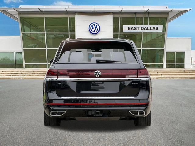 Used 2024 Volkswagen Atlas SEL Premium R-Line AWD/4WD image 4