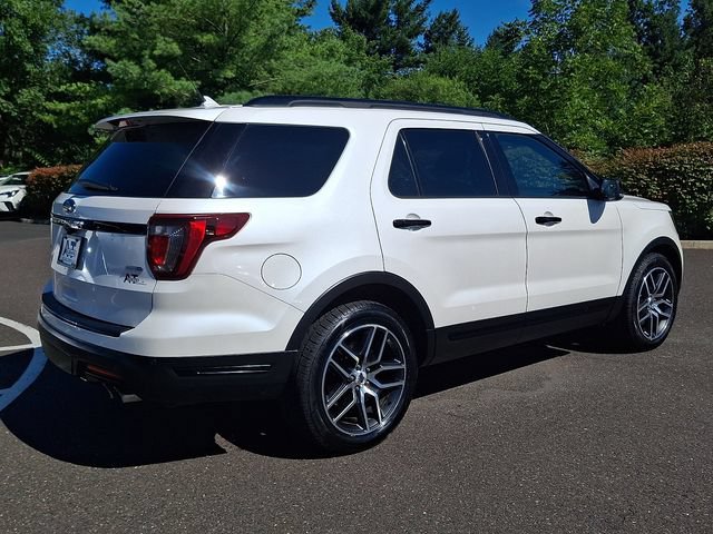 Used 2018 Ford Explorer Sport AWD/4WD image 6