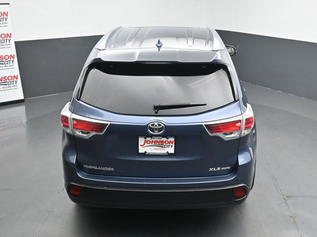 Used 2016 Toyota Highlander XLE image 37