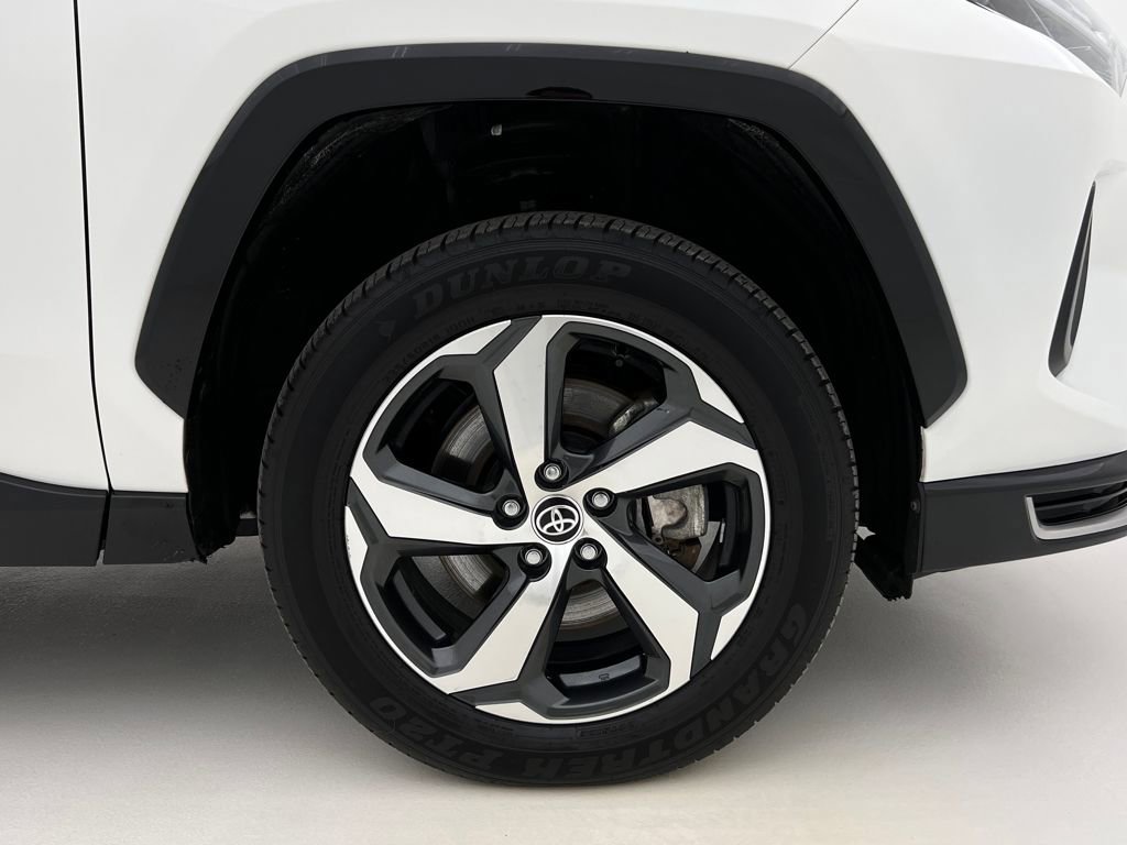 Used 2023 Toyota RAV4 SE w/ Weather & Moonroof Package image 26