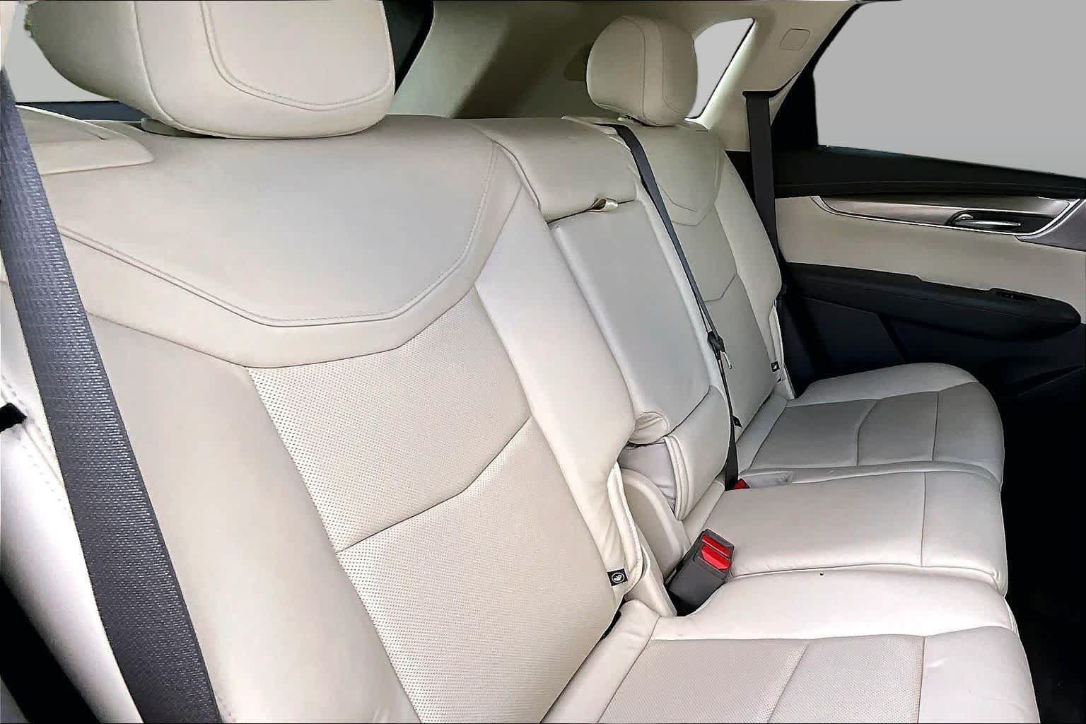 Used 2020 Cadillac XT5 Premium Luxury FWD image 20