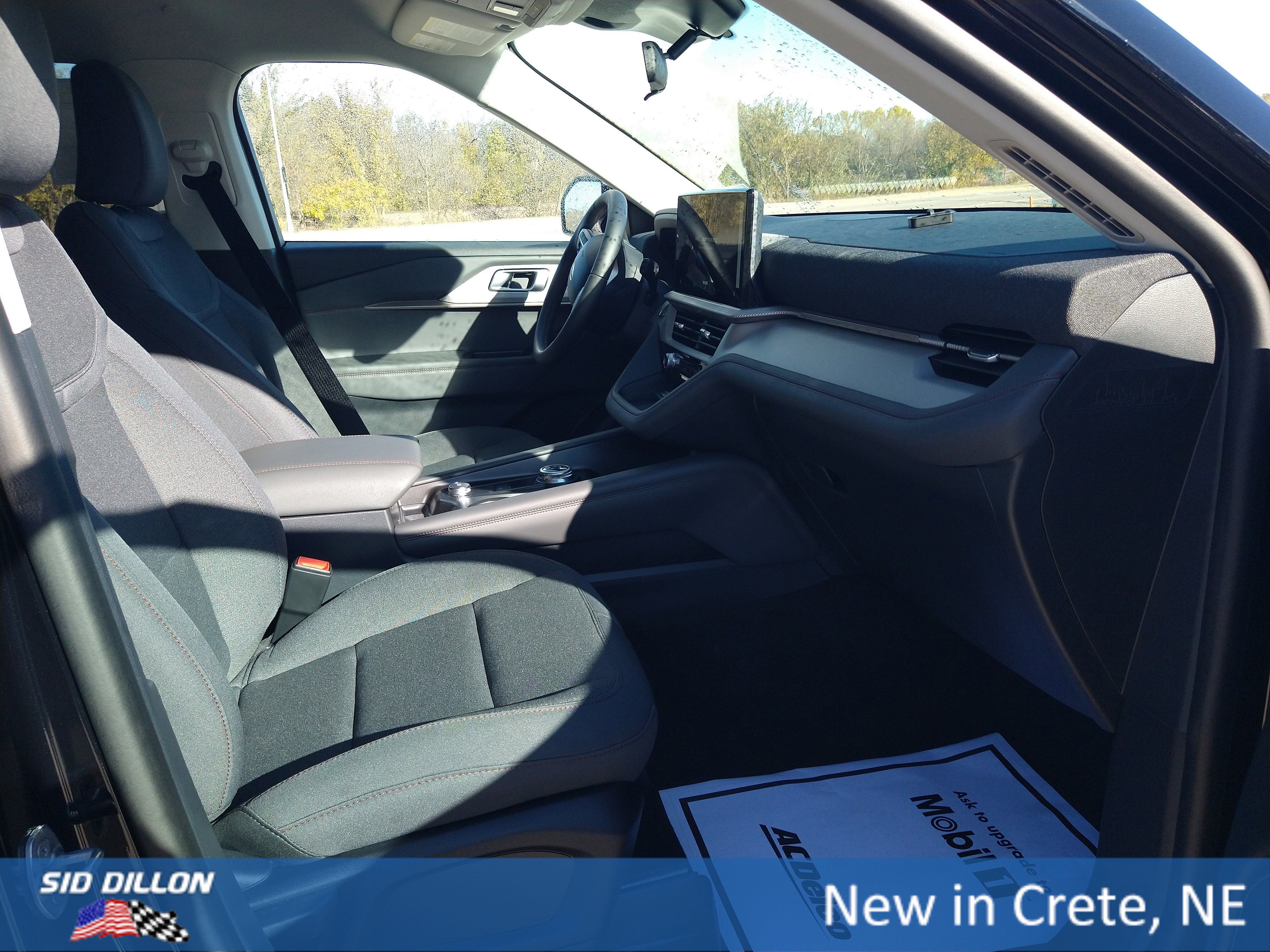 New 2026 Ford Explorer Active image 4