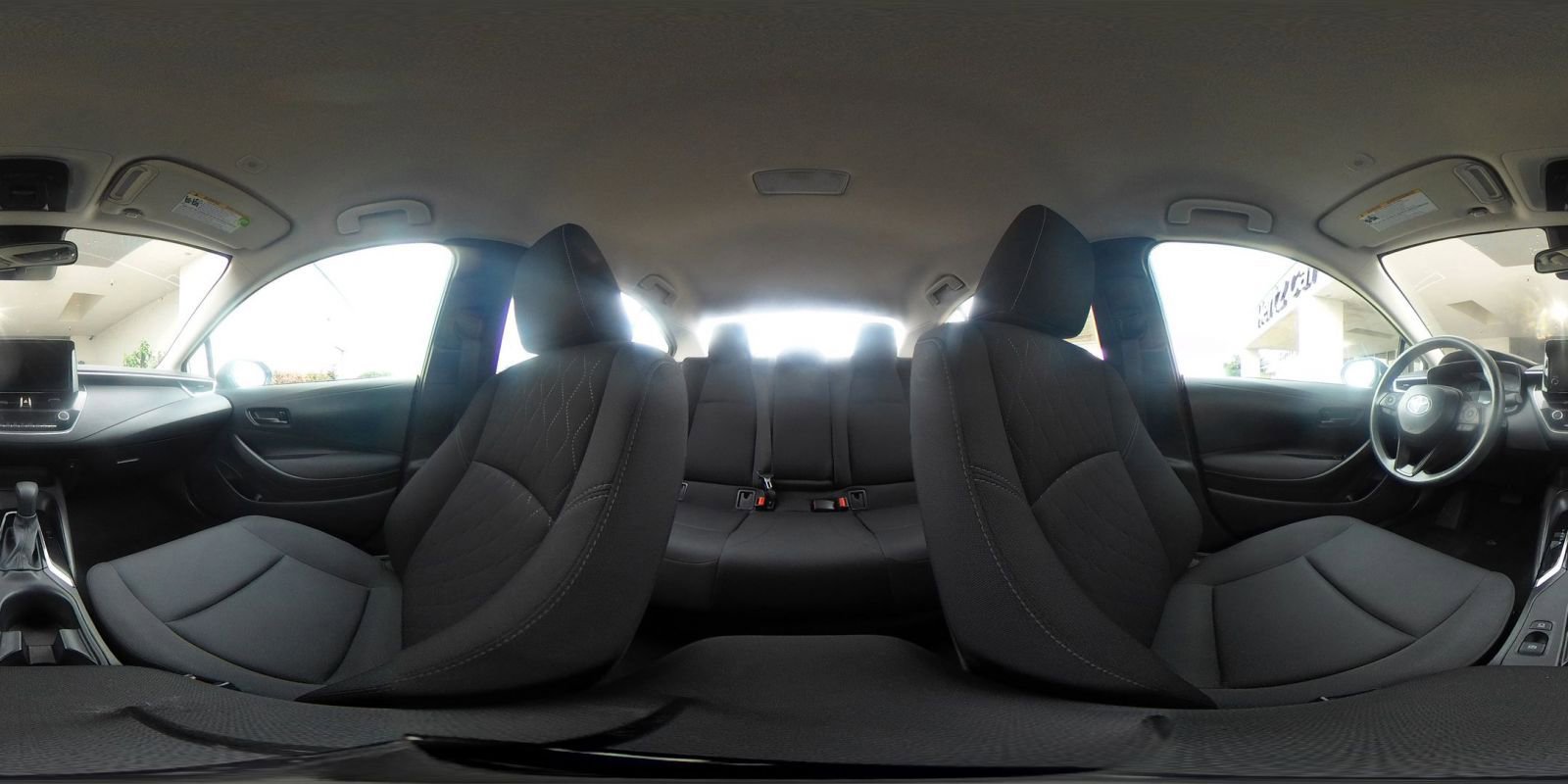 Used 2025 Toyota Corolla LE FWD image 42