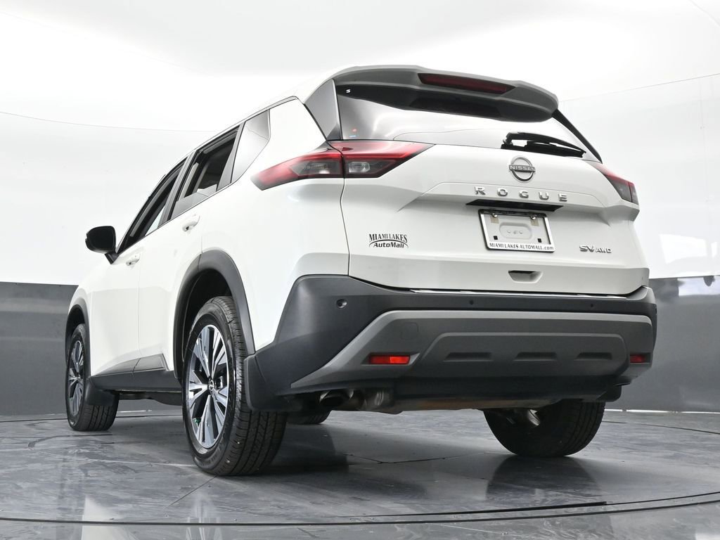 Used 2023 Nissan Rogue SV image 59