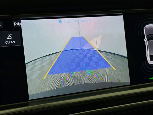 Used 2018 Porsche Panamera 4 image 17