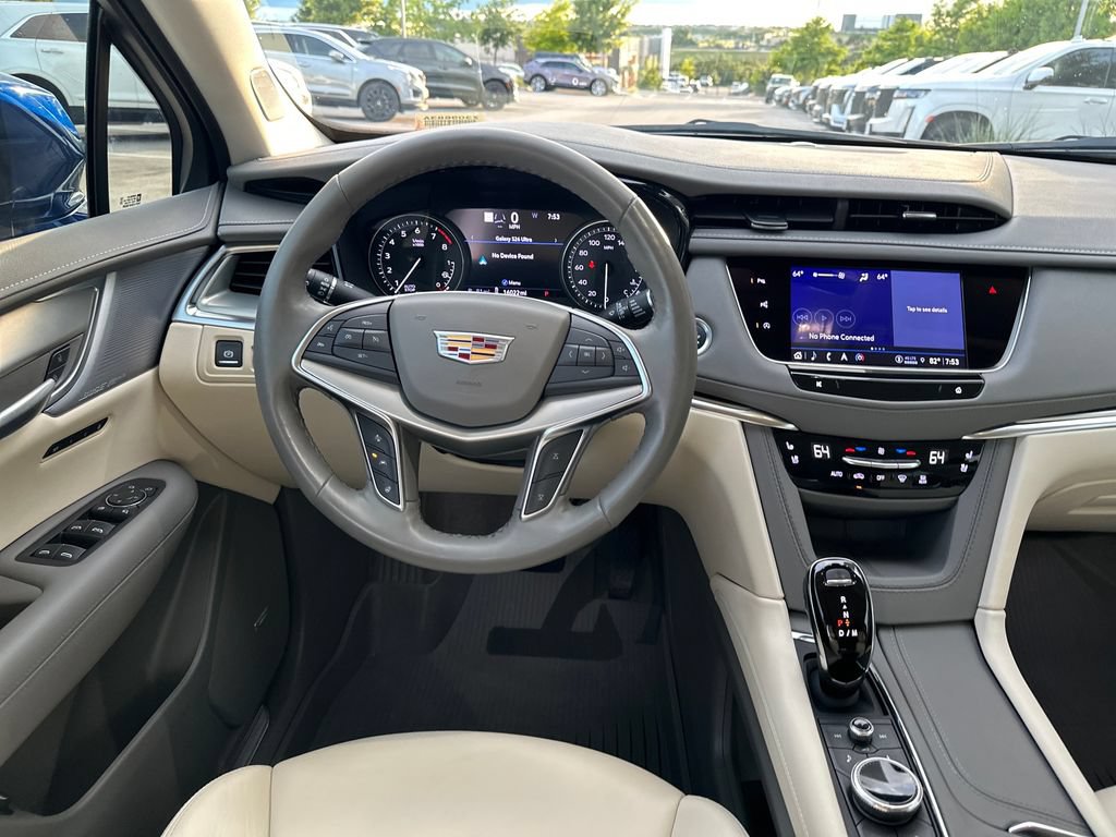 Used 2024 Cadillac XT5 Premium Luxury w/ Technology Package FWD image 30