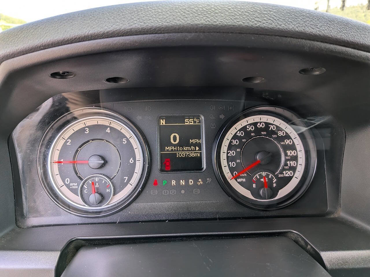 Used 2017 RAM 1500 Classic SLT AWD/4WD image 10