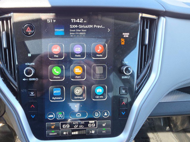 Used 2023 Subaru Outback Premium image 40