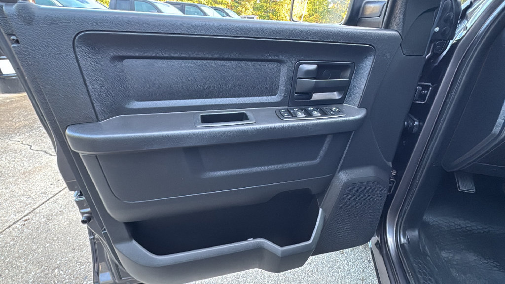 Used 2014 RAM 1500 Tradesman RWD image 14