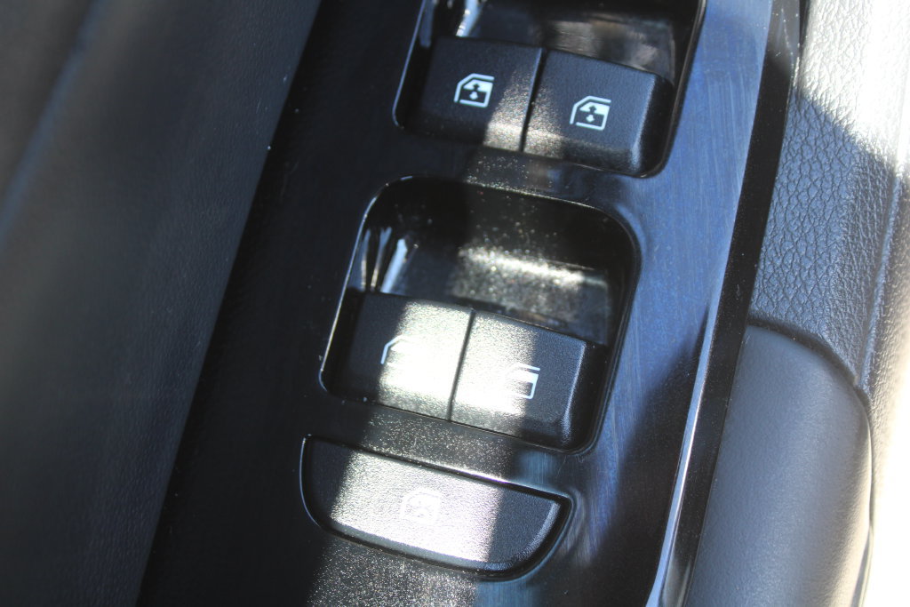 Certified 2025 Kia Sportage EX FWD image 19