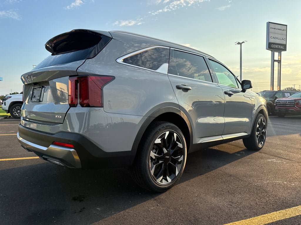 Used 2026 Kia Sorento EX AWD/4WD image 7