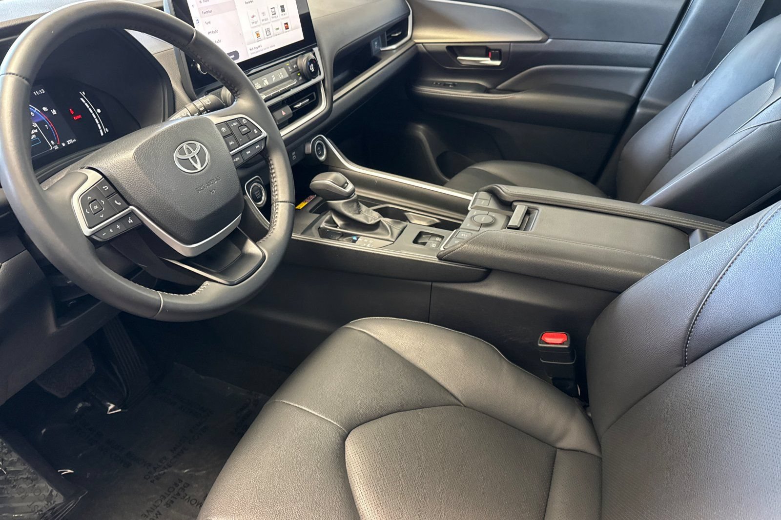 Certified 2025 Toyota Grand Highlander FWD image 12