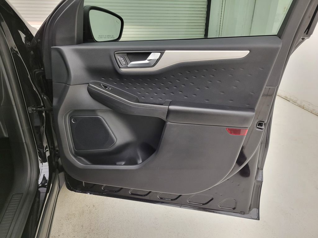 Used 2020 Ford Escape SEL image 37