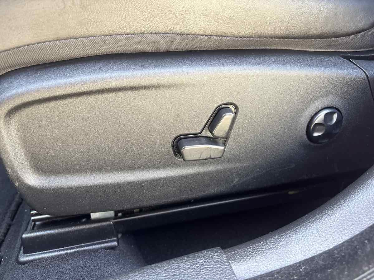Used 2021 Chrysler 300 S RWD image 12