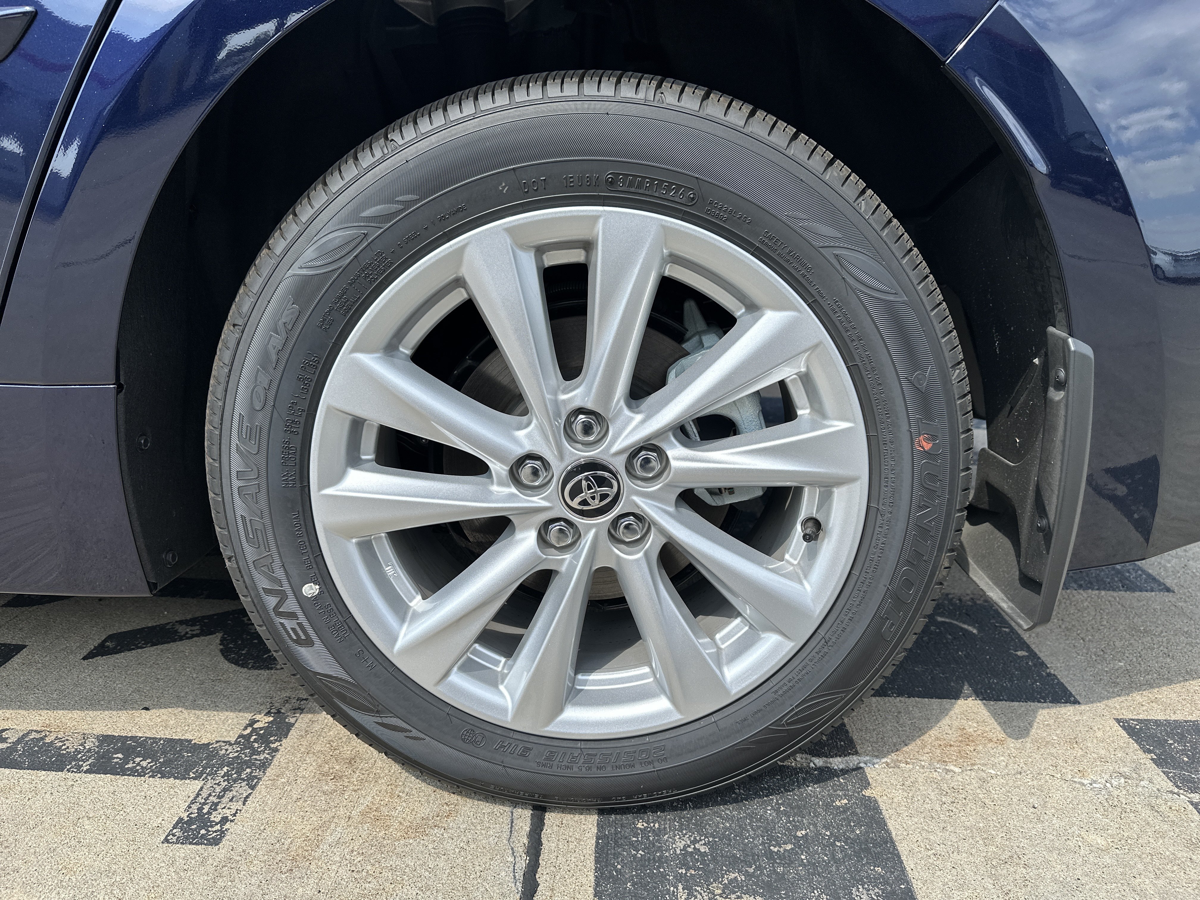 New 2026 Toyota Corolla Hybrid Sedan FWD image 28