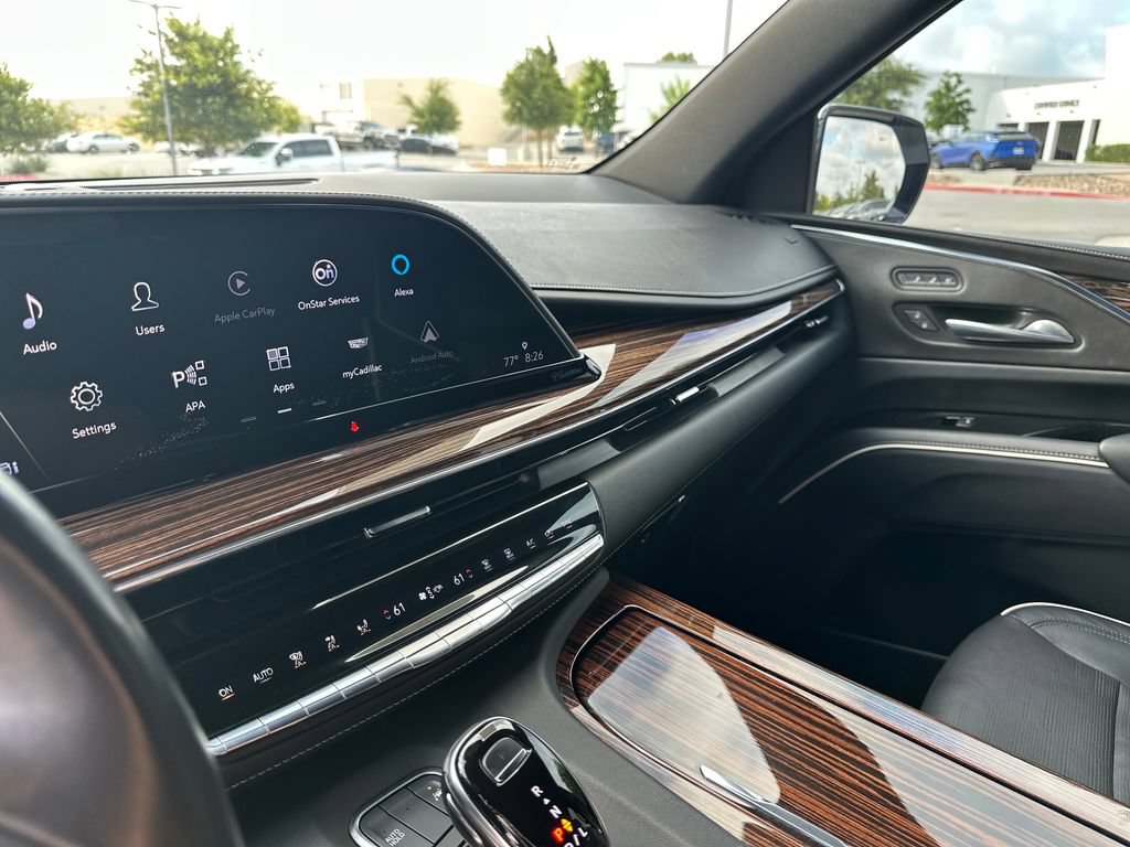 Used 2021 Cadillac Escalade Premium Luxury AWD/4WD image 23