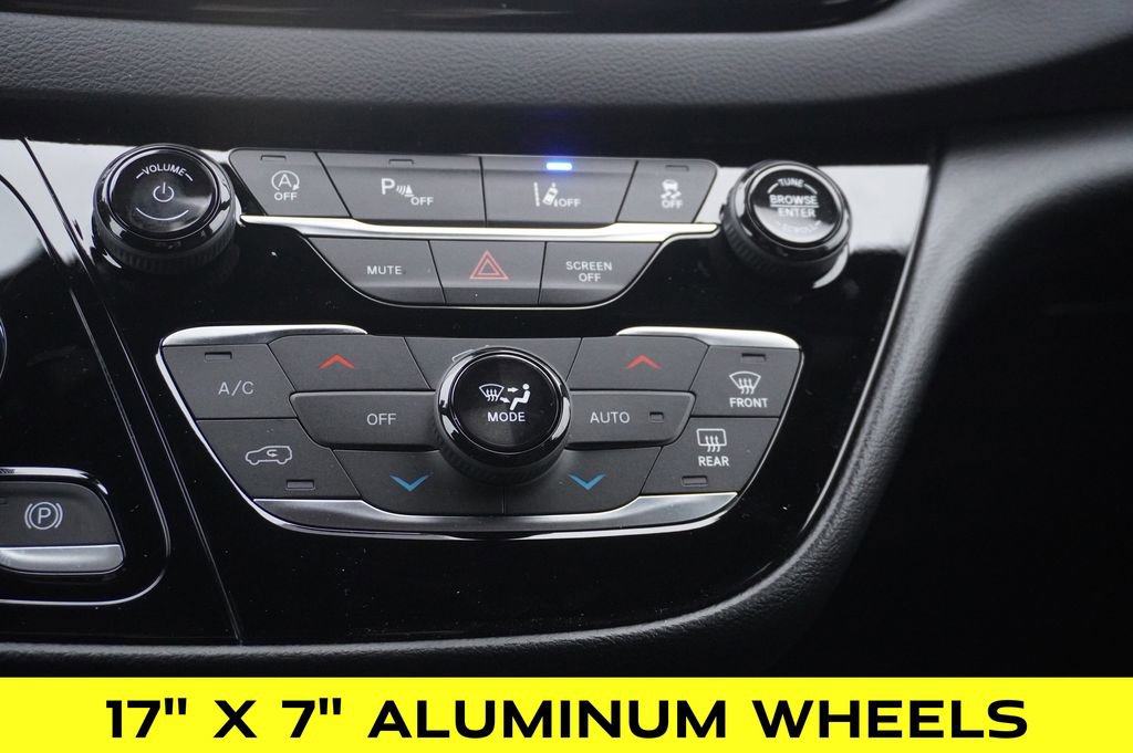 New 2026 Chrysler Voyager LX image 18