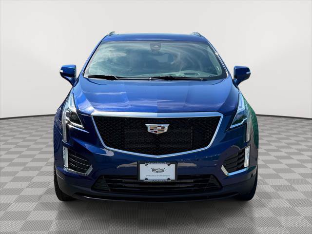 Used 2023 Cadillac XT5 Sportv w/ Platinum Package AWD/4WD image 2