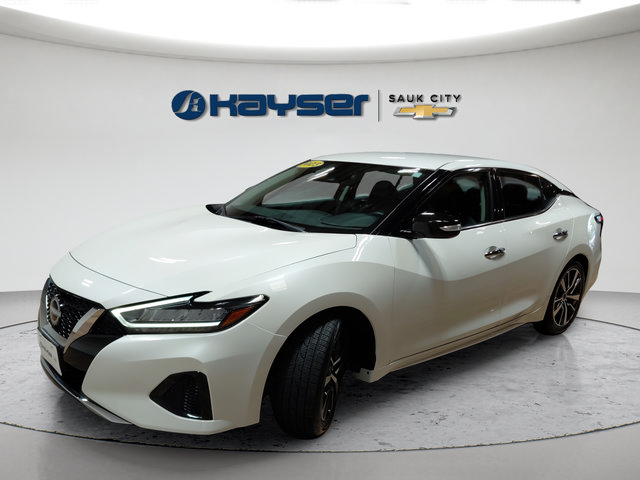 Used 2023 Nissan Maxima SV w/ Floor Mat Group FWD image 3
