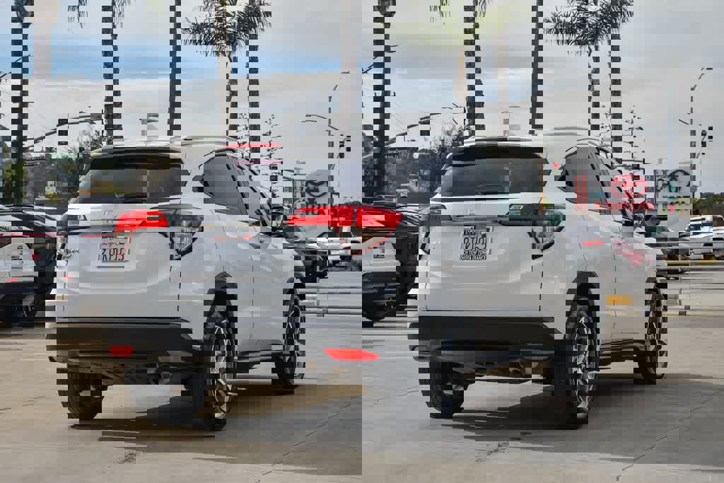 Used 2021 Honda HR-V EX image 7