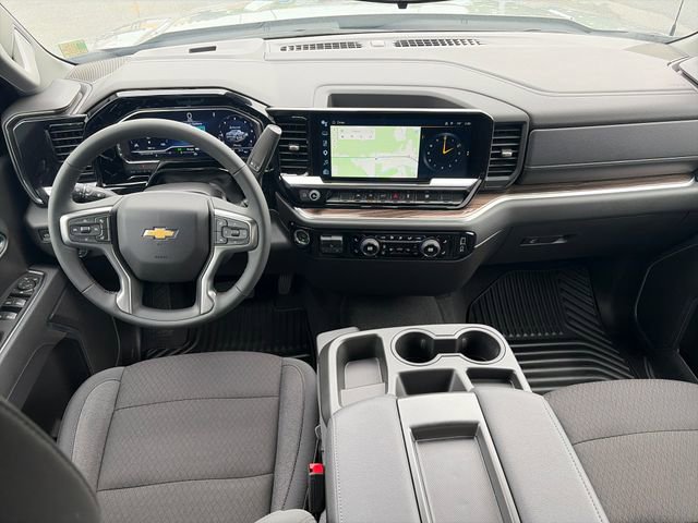 Used 2025 Chevrolet Silverado 1500 LT AWD/4WD image 16