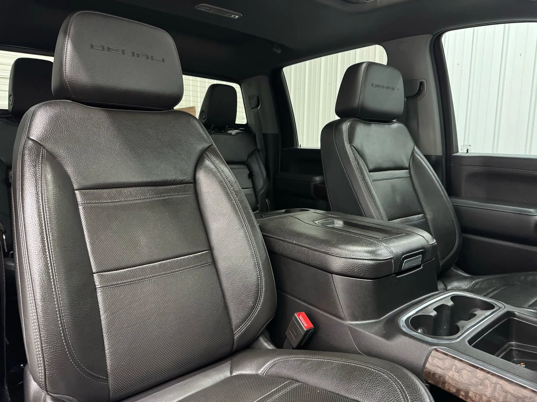 Used 2020 GMC Sierra 3500 Denali w/ Denali Ultimate Package image 16