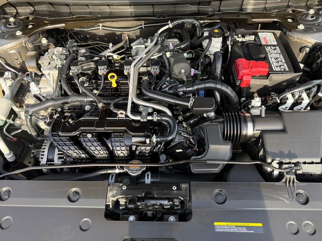 Used 2024 Nissan Altima 2.5 SR FWD image 26