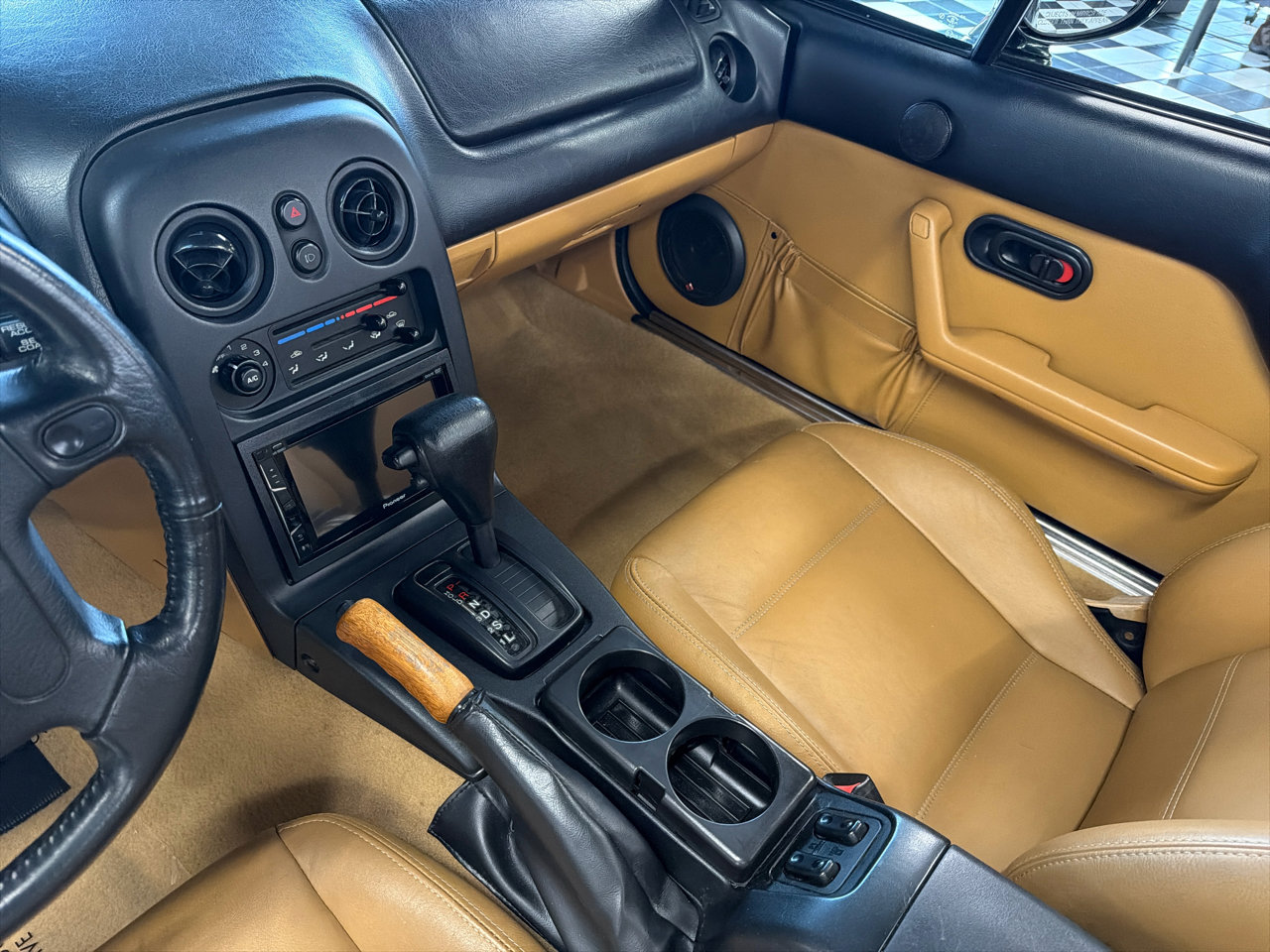 Used 1997 MAZDA MX-5 Miata M-Edition image 20