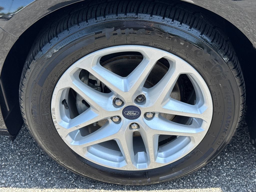 Used 2014 Ford Fusion SE FWD image 13