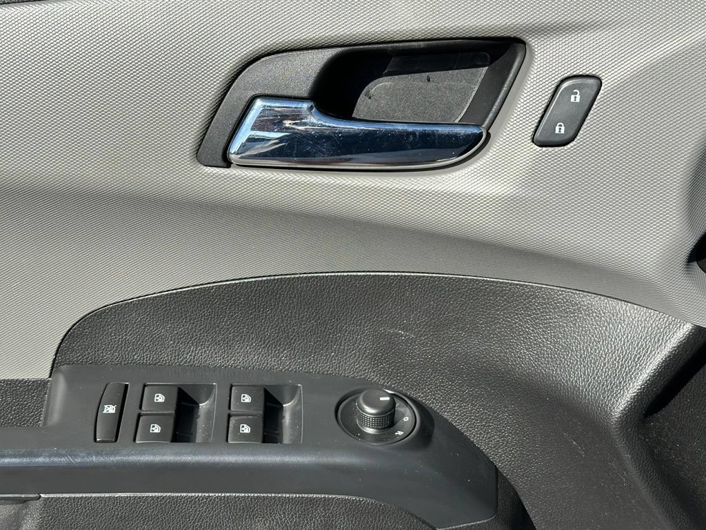 Certified 2016 Chevrolet Sonic LT FWD image 32