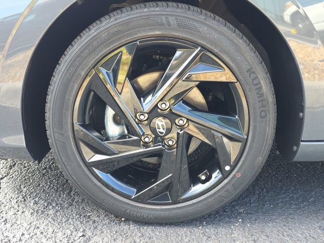 Certified 2026 Hyundai Elantra Sport FWD image 22