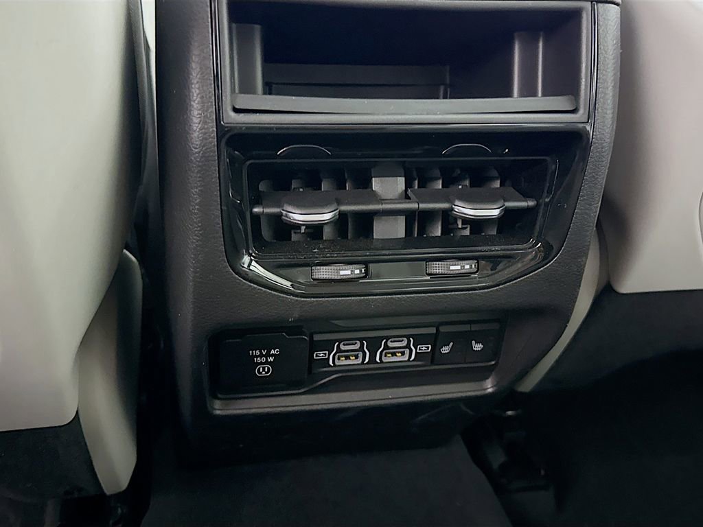 Used 2022 Jeep Grand Cherokee Overland image 31