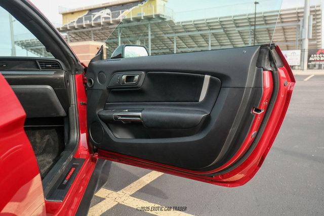 Used 2020 Ford Mustang Shelby GT500 w/ Carbon Fiber Track Pack image 22